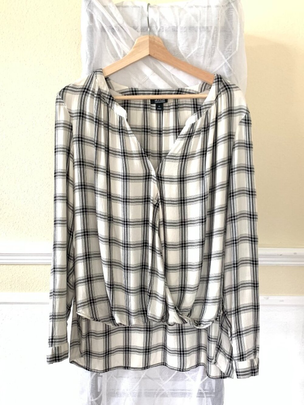 a.n.a A New Approach Plaid Faux-Wrap Long Sleeve Draped Blouse Size XLarge